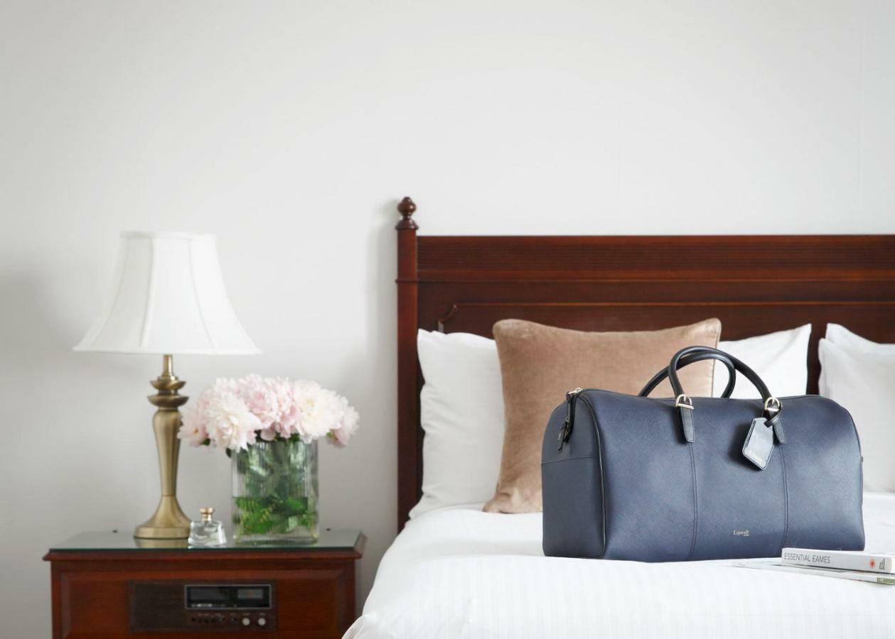 Premier Room